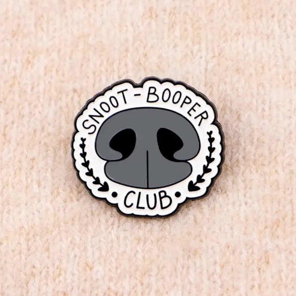 Jewelry - 2$ Add On⭐ Snoot-Booper Club Pin